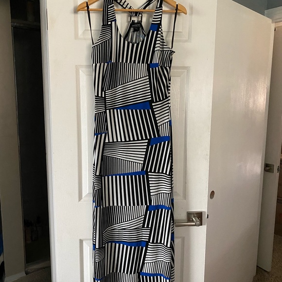 💥💥 SALE 30% OFF LIST PRICE💥💥Long strip dress by Enfocus; size 8. - Picture 2 of 9